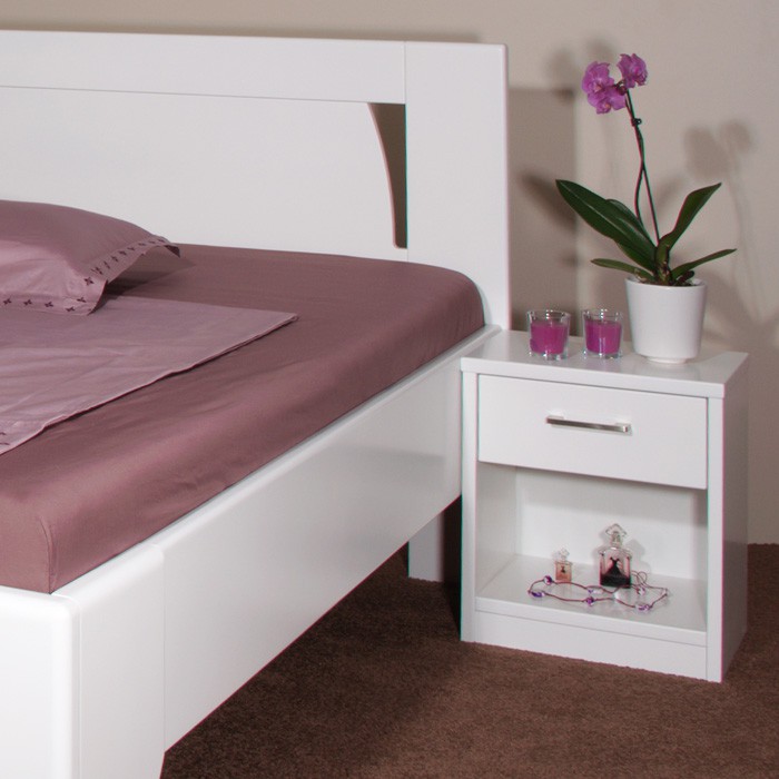 Zvýšená postel Olympia - masiv buk průběžný odstín sytě bílá, Kolacia Design